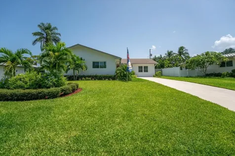 722 SW 28th Avenue Boynton Beach FL 33435