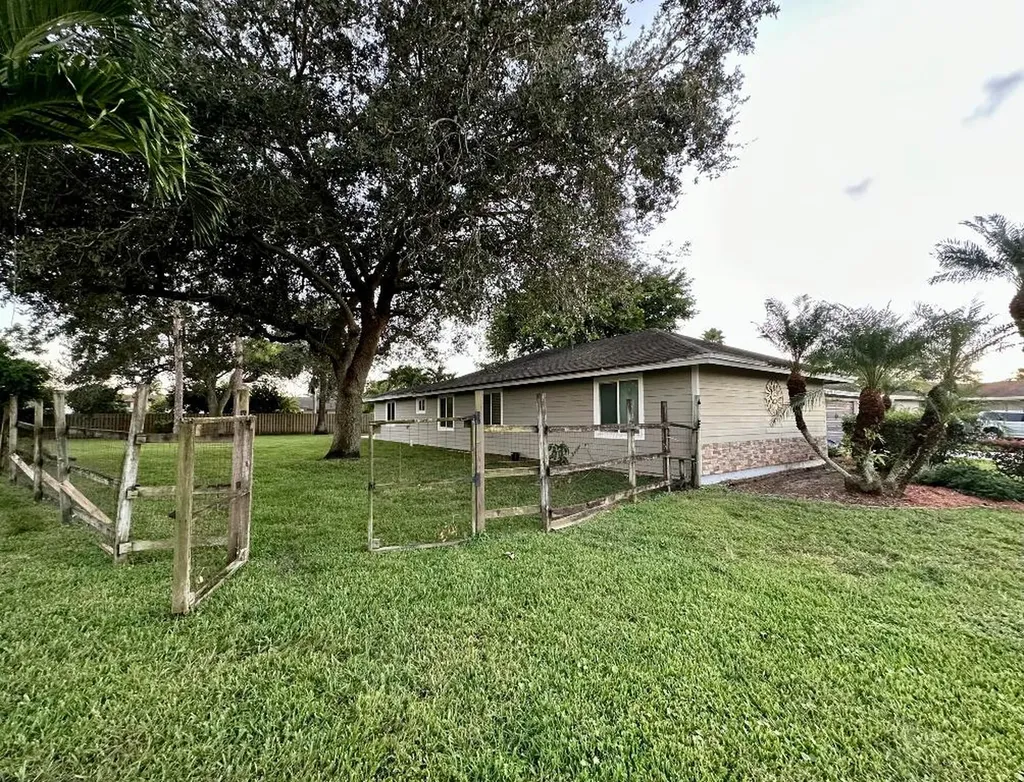 104 Segura Street Royal Palm Beach FL 33411