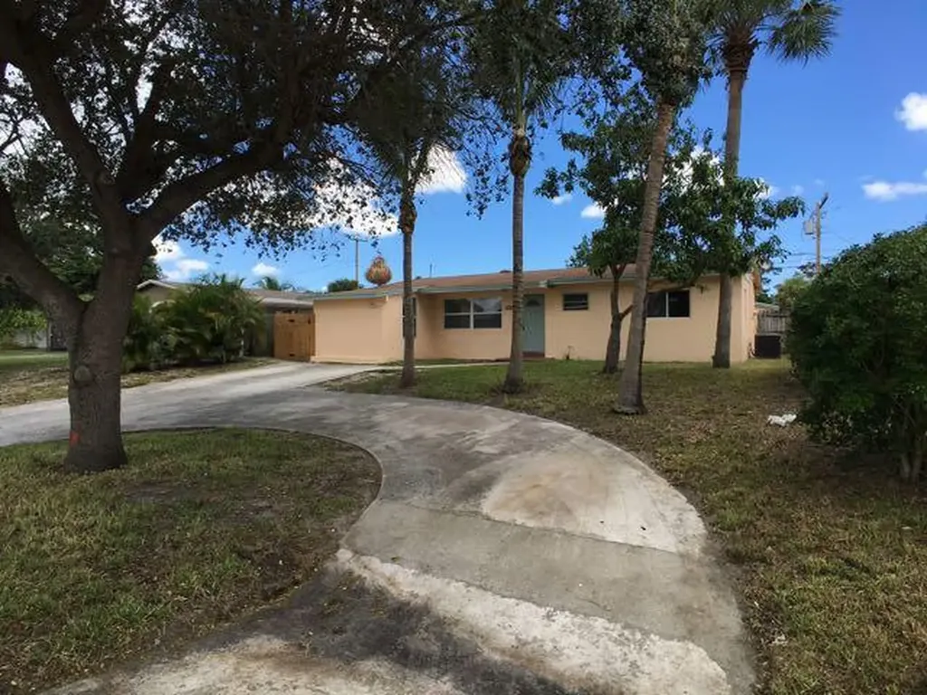 836 Balfrey Drive S West Palm Beach FL 33413