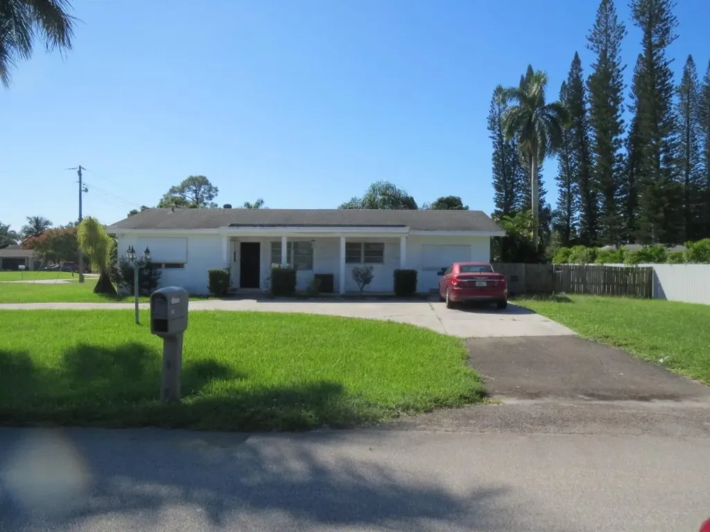 89 Springdale Road Lake Worth FL 33467