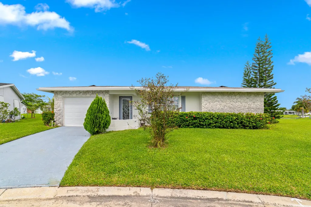 6901 NW 15th Street Margate FL 33063