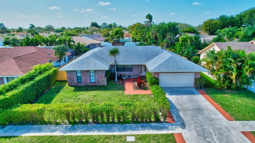 17679 Woodview Terrace Boca Raton FL 33487