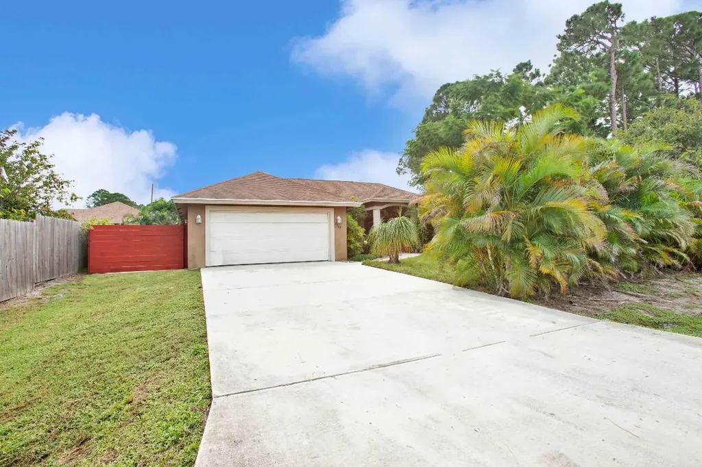 3543 SW Rosser Boulevard Port St Lucie FL 34953