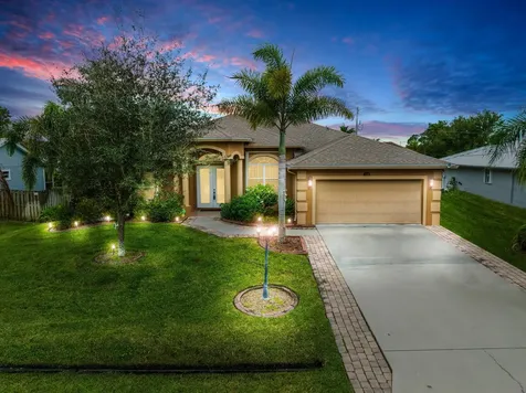 1126 SW Fargo Avenue Port St Lucie FL 34953