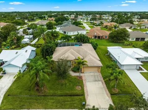 1126 SW Fargo Avenue Port St Lucie FL 34953