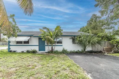 1825 6th Avenue S Lake Worth Beach FL 33461