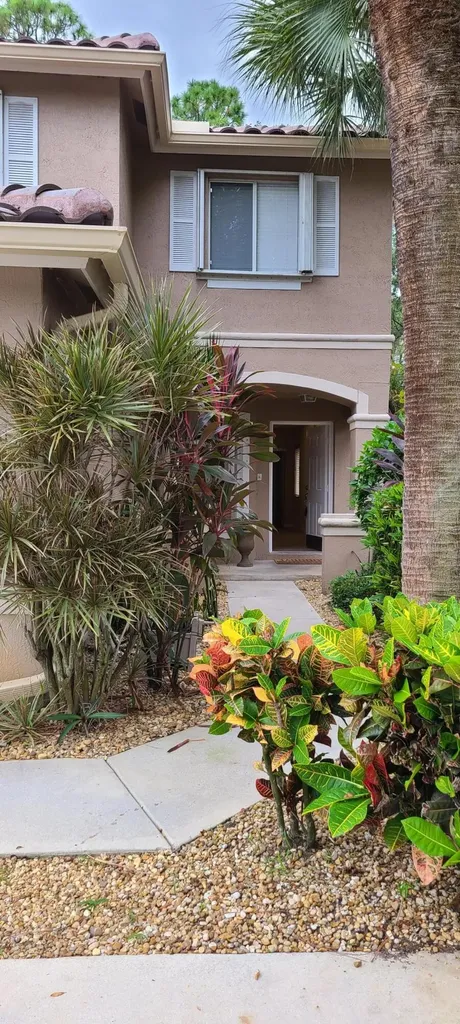 4639 Pinemore Lane Lake Worth FL 33463