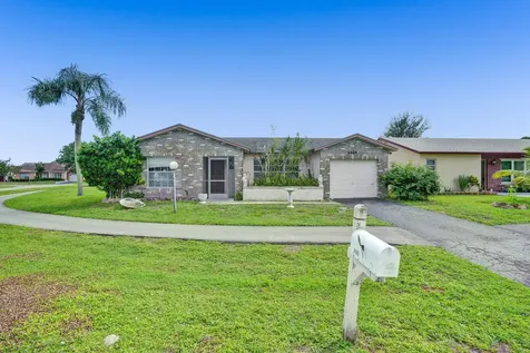 4489 Pine Garden Lane Lake Worth FL 33467
