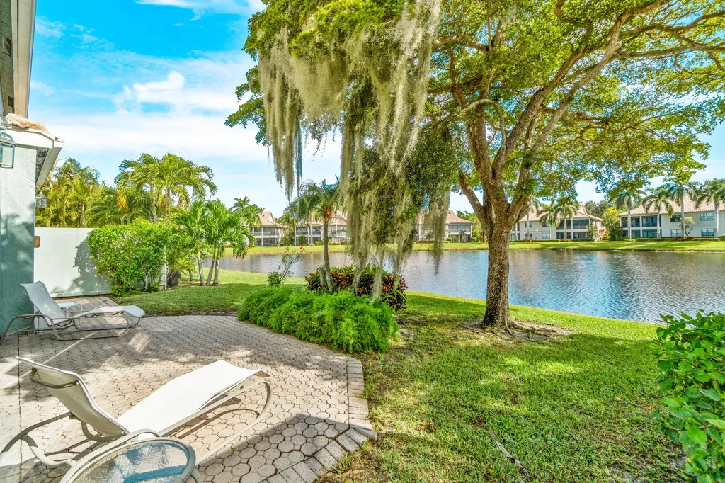 16814 Knightsbridge Lane Delray Beach FL 33484