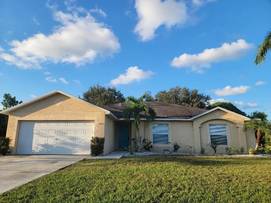 5945 NW Batchelor Terrace Port St Lucie FL 34986