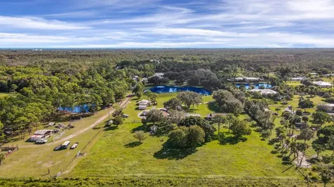 13688 SE Flora Avenue Hobe Sound FL 33455