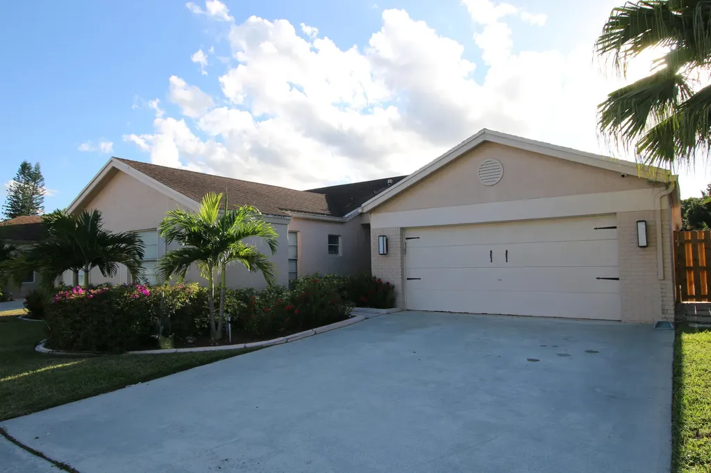 21019 Country Creek Drive Boca Raton FL 33428