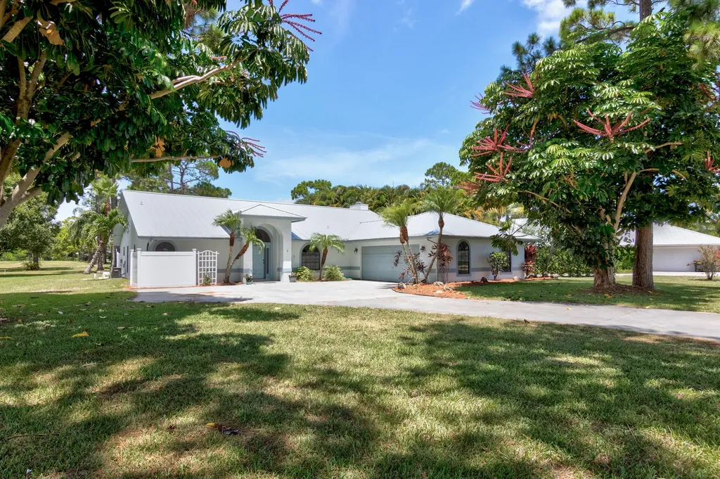 4100 Redwood Drive Fort Pierce FL 34951
