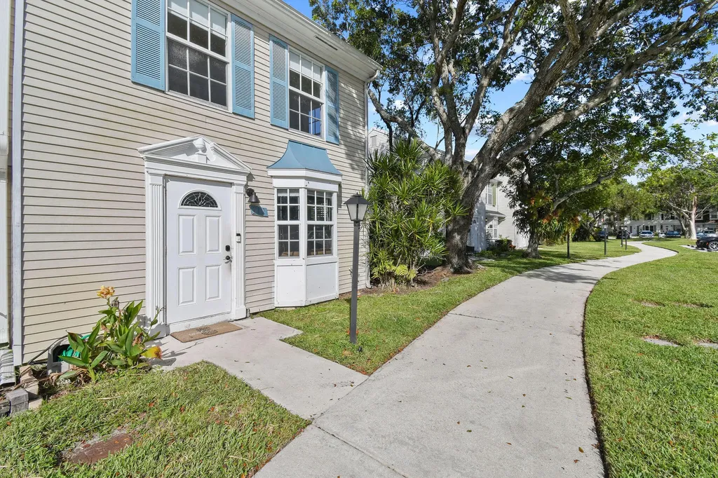 211 Old English Drive Jupiter FL 33458