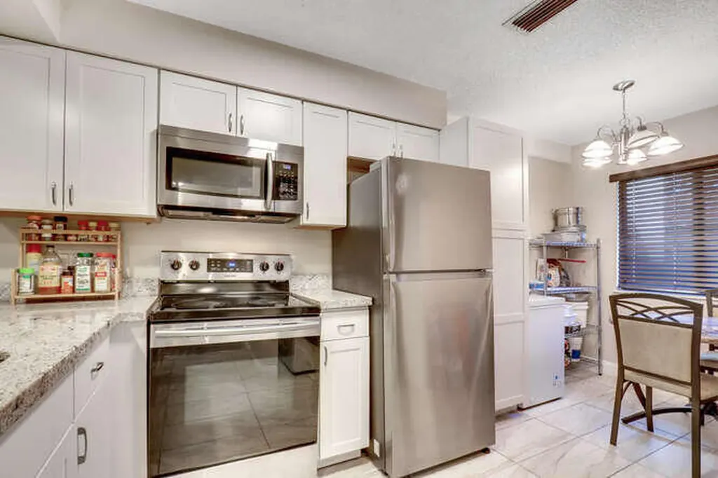 3931 Arelia Drive N Delray Beach FL 33445