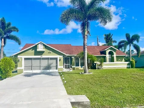 3049 SE Wake Road Port St Lucie FL 34984