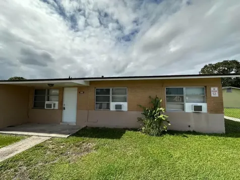 705 N 25th Street Fort Pierce FL 34947