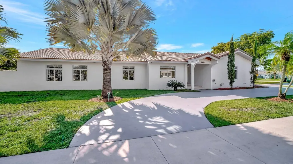 13581 SW 112th Avenue Miami FL 33176