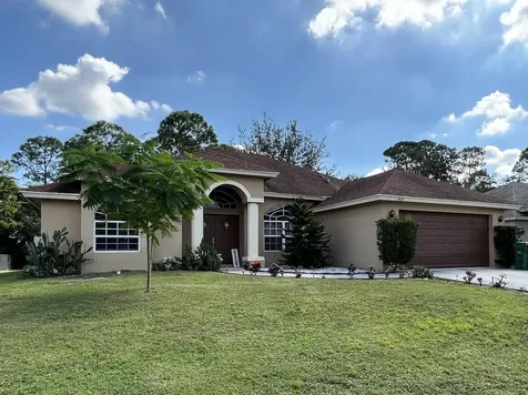 2471 SW Madiera Street Port St Lucie FL 34953