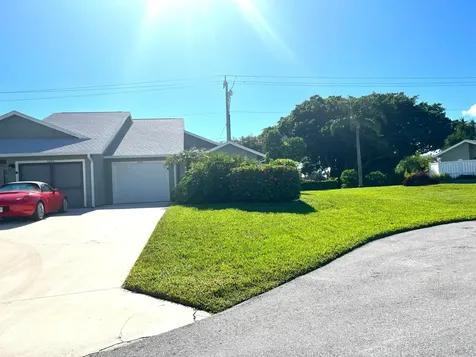 6624 SE Yorktown Drive Hobe Sound FL 33455