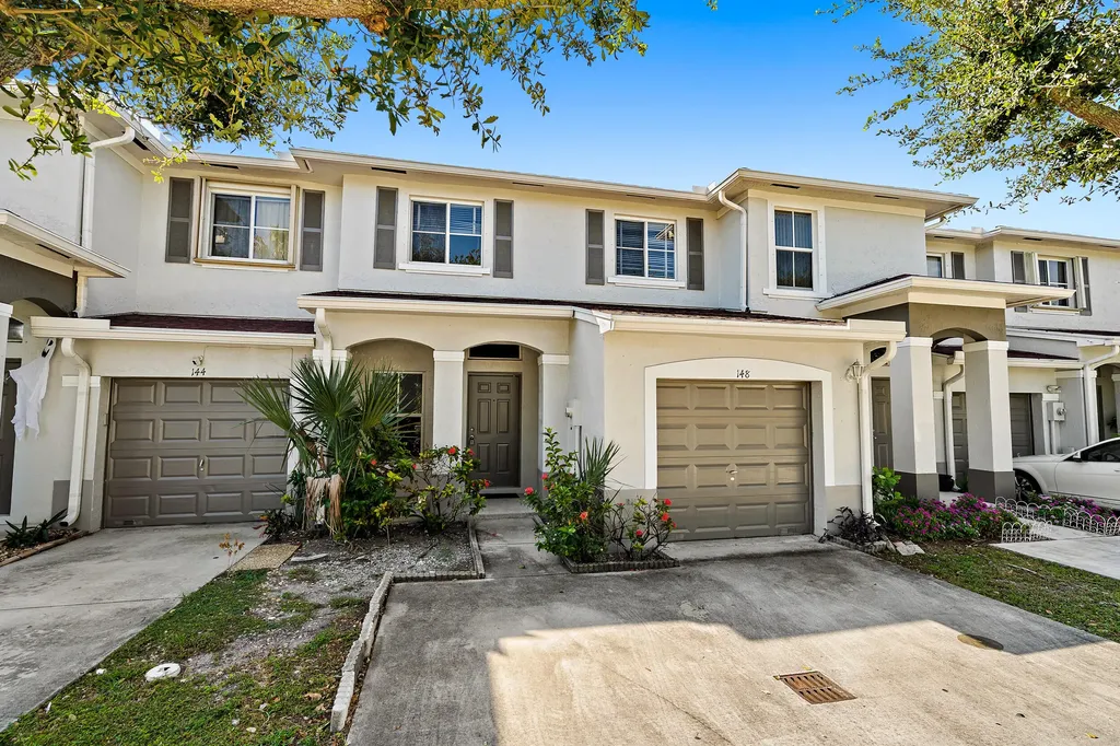148 S Palm Villas Way Palm Springs FL 33461