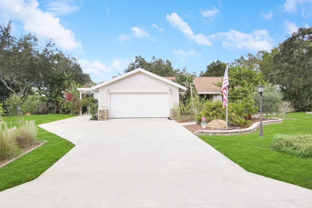 5895 Sundance Court Jupiter FL 33458
