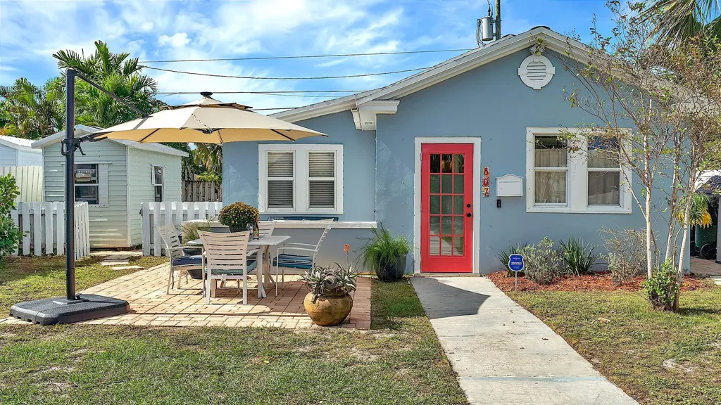 807 N Ocean Breeze Lake Worth Beach FL 33460