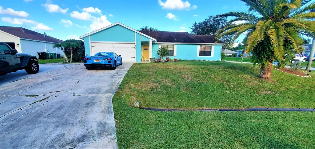 491 SW Cahoon Court Port St Lucie FL 34953