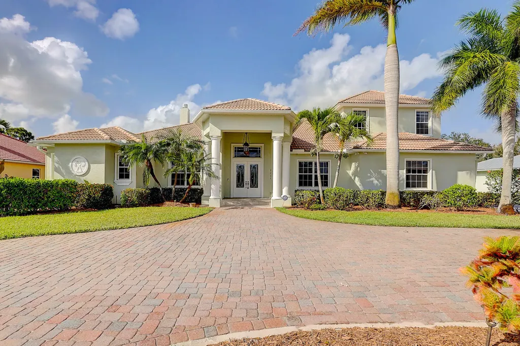 160 SW Meade Circle Port St Lucie FL 34953