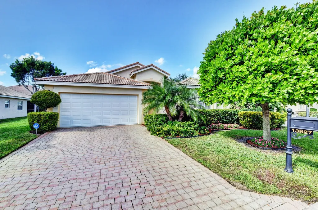 13827 Via Tivoli Delray Beach FL 33446