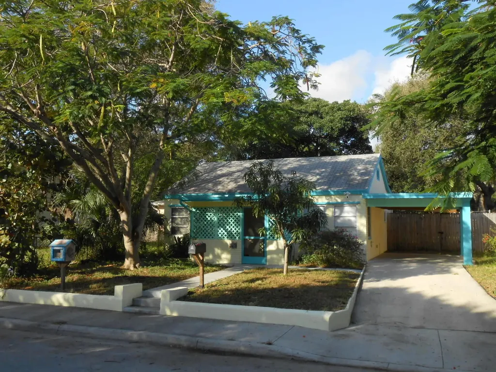 519 N D Street Lake Worth Beach FL 33460