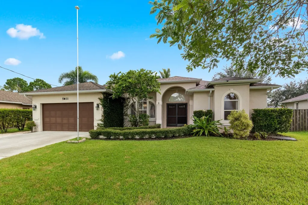 5931 NW Carefree Street Port St Lucie FL 34986