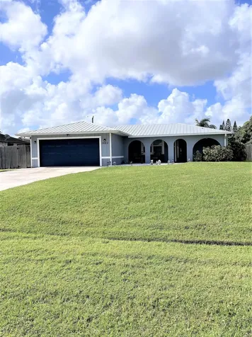 1682 SE Mariner Lane Port St Lucie FL 34983