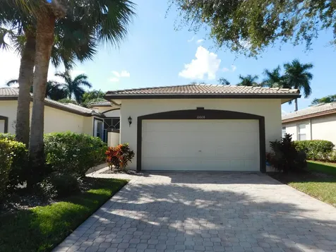 10608 Royal Caribbean Circle Boynton Beach FL 33437