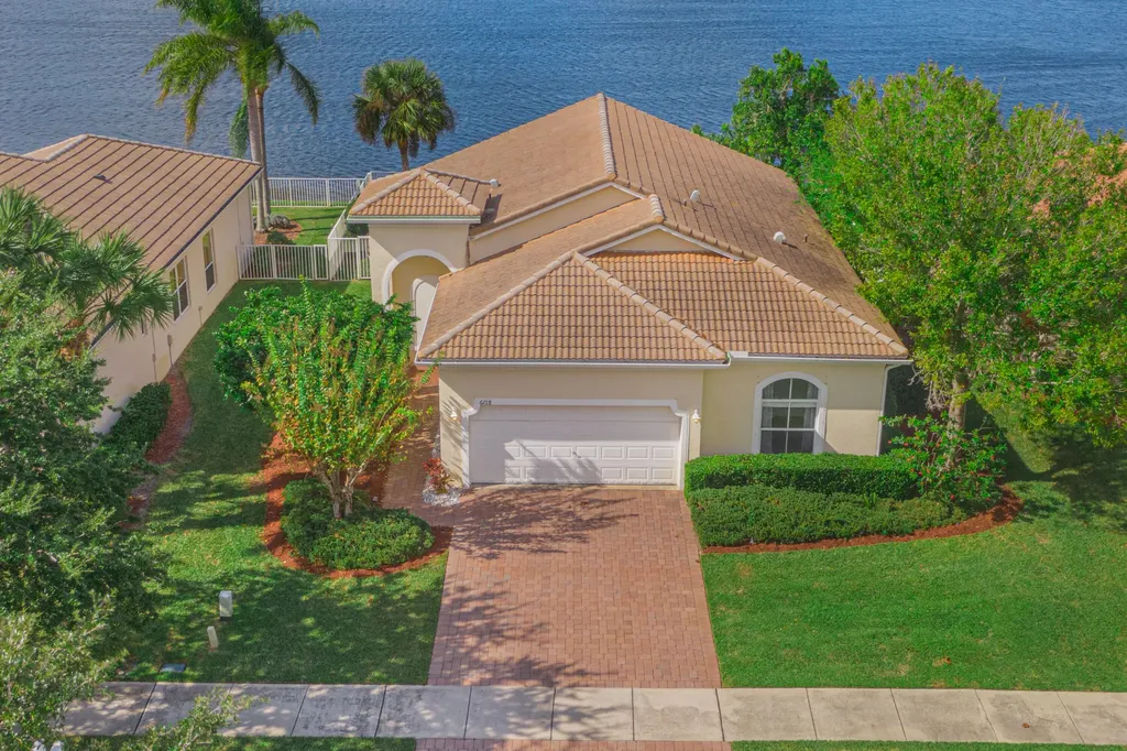 6108 Santa Margarito Drive Fort Pierce FL 34951