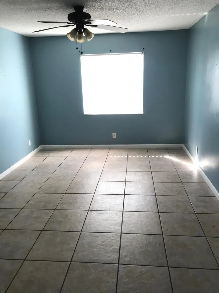 1830 Abbey Road West Palm Beach FL 33415