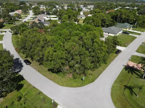 2801 SE Cabana Lane Port St Lucie FL 34952