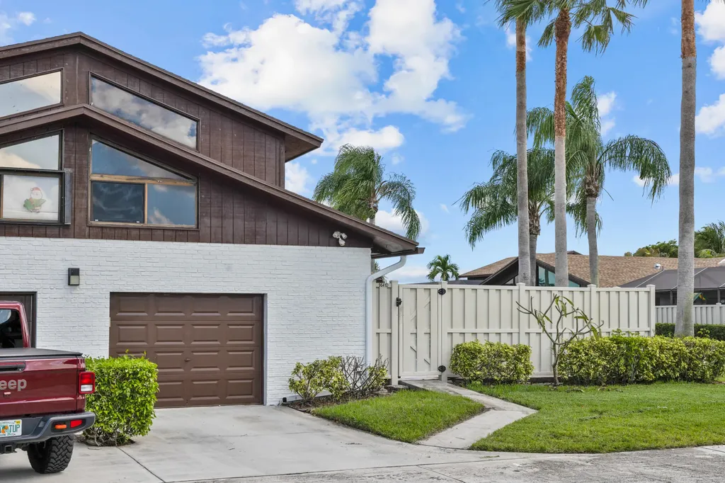 9641 Boca Gardens Parkway Boca Raton FL 33496