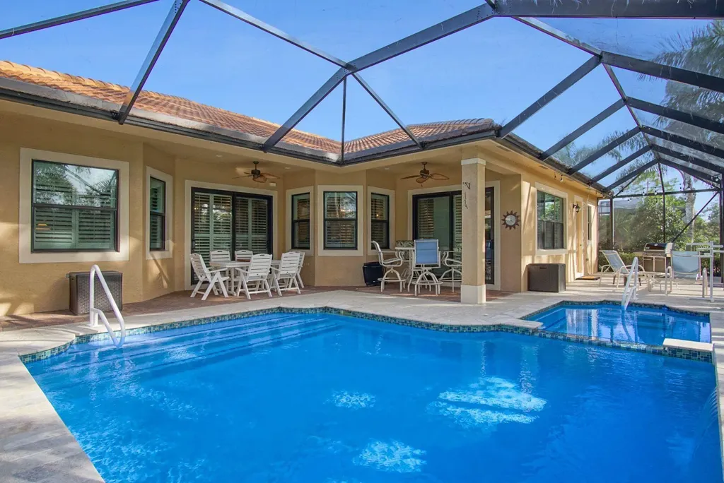 2592 NW Crystal Lake Drive Jensen Beach FL 34957
