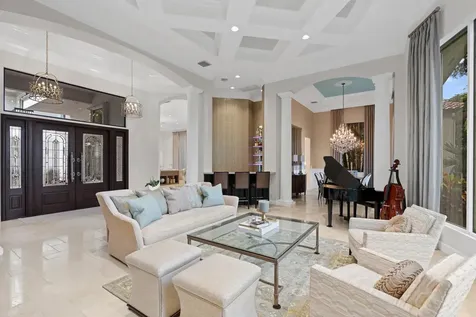 102 Via Verde Way Palm Beach Gardens FL 33418