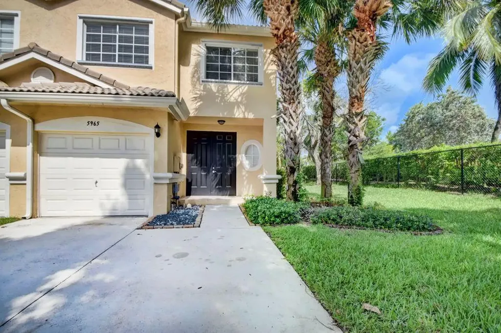 5965 NW 47th Terrace Coconut Creek FL 33073