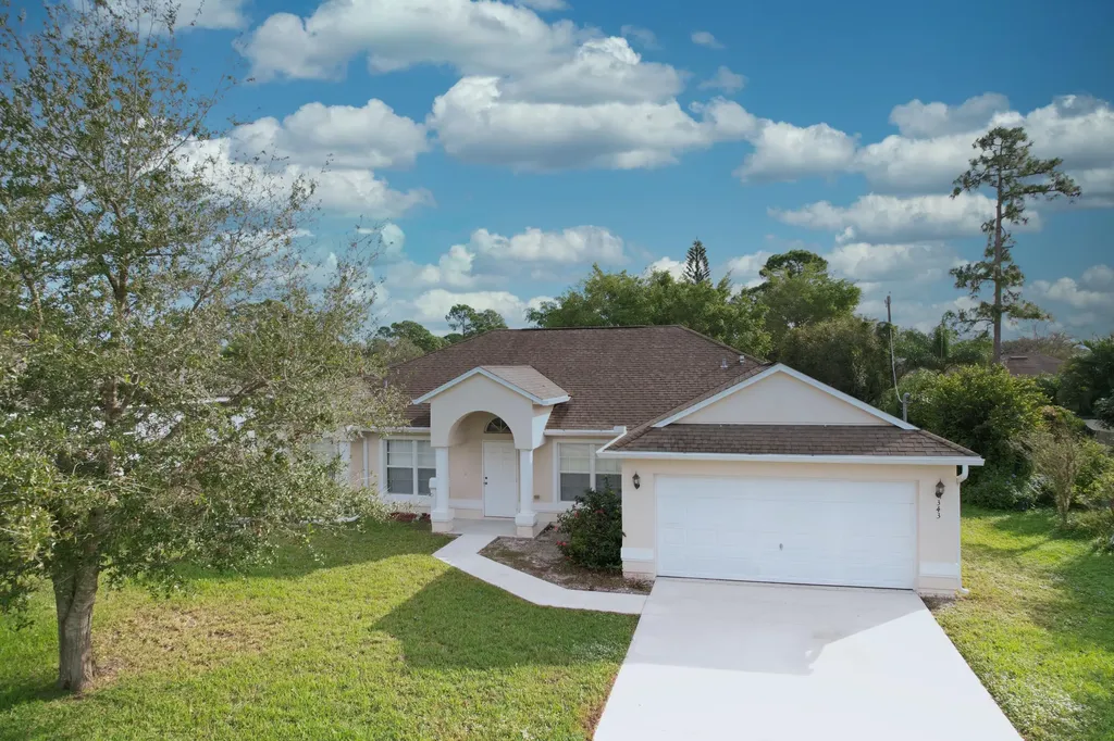 343 NW Aurora Street Port St Lucie FL 34983