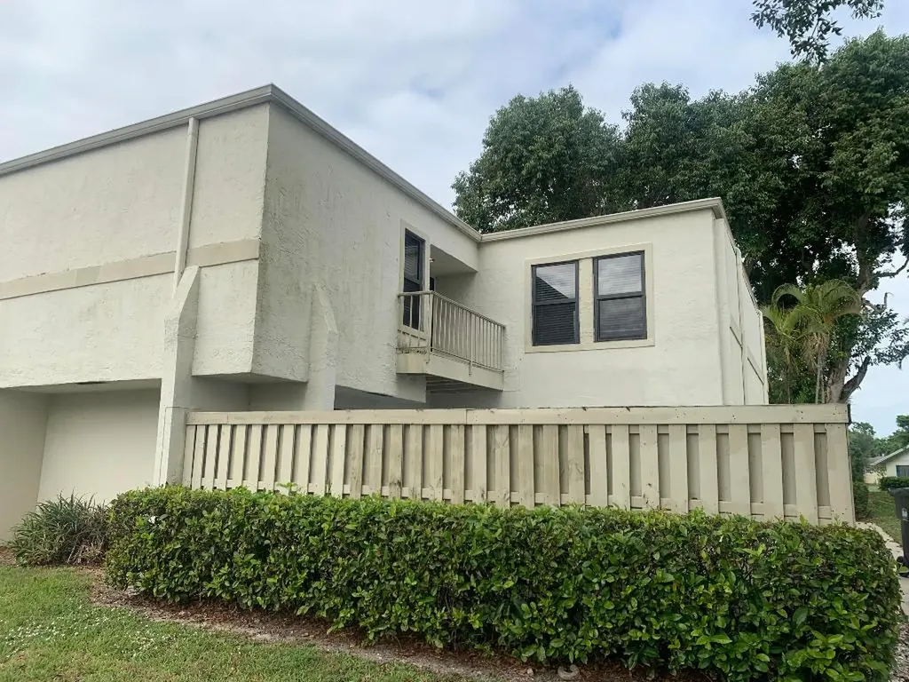 12153 Regal Court N Wellington FL 33414