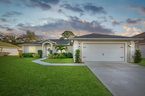 5322 NW South Lanett Circle Port St Lucie FL 34986