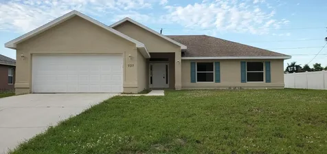 737 SW Jordin Avenue Port St Lucie FL 34953