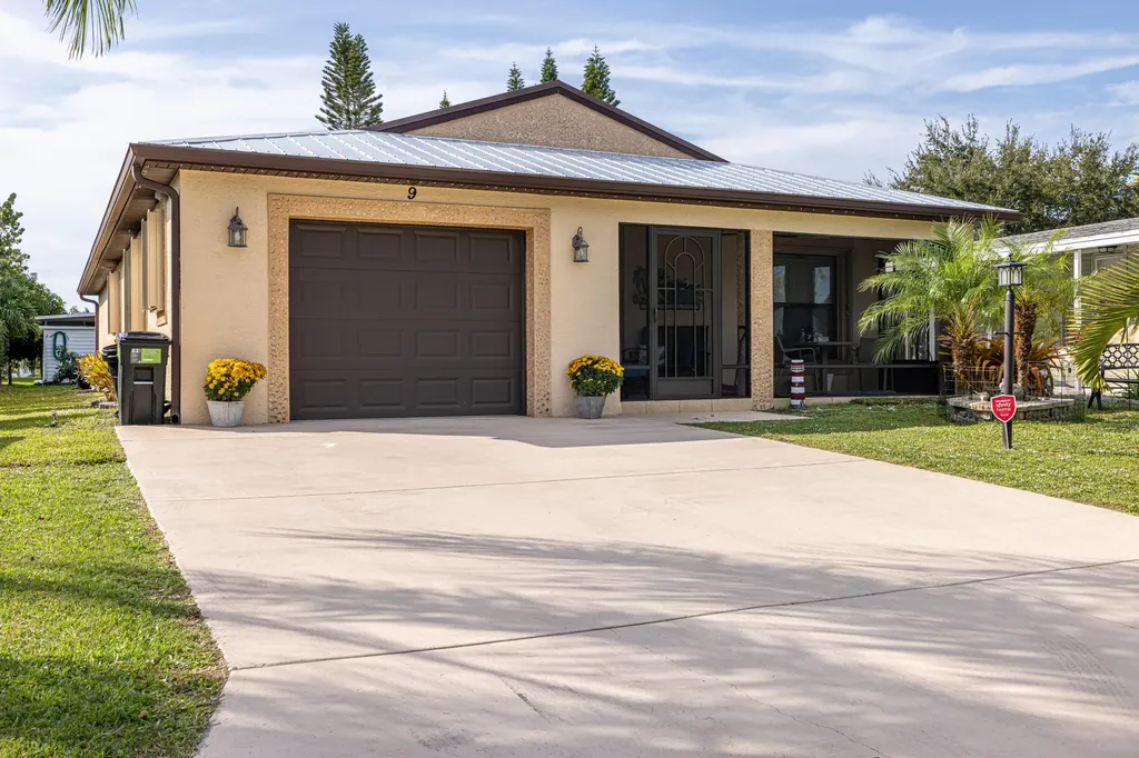 9 Rio Verde Way Port St Lucie FL 34952