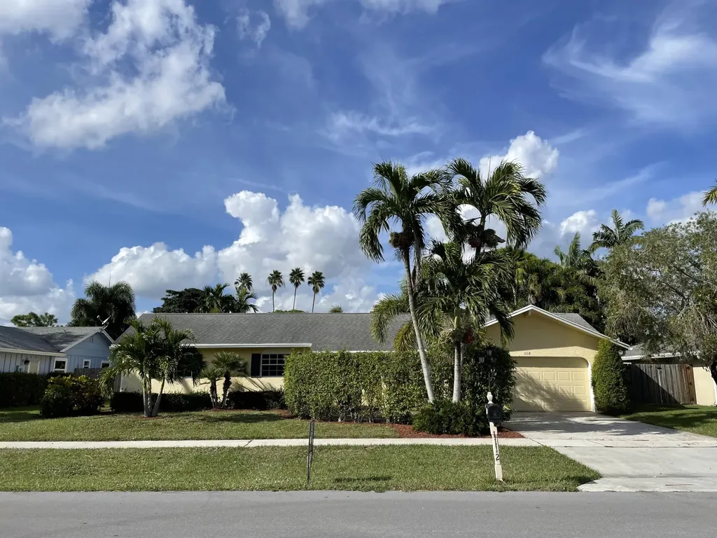 1112 Essex Drive Wellington FL 33414