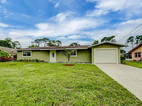 325 SE Calmoso Drive Port St Lucie FL 34983