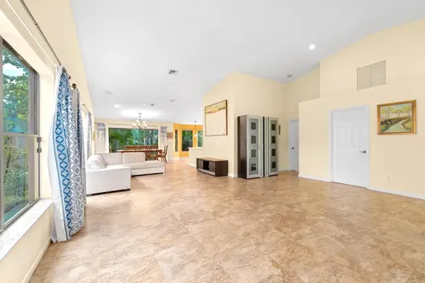 22824 Marbella Circle Boca Raton FL 33433