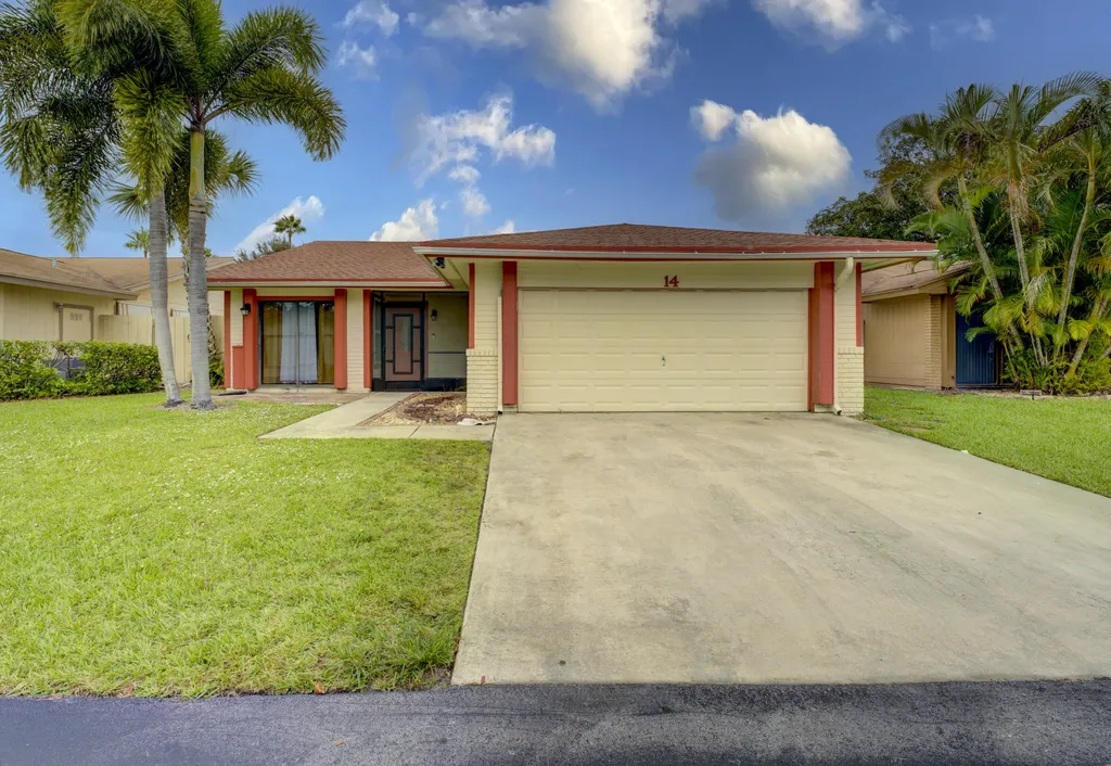 14 Fawlkland Circle Boynton Beach FL 33426